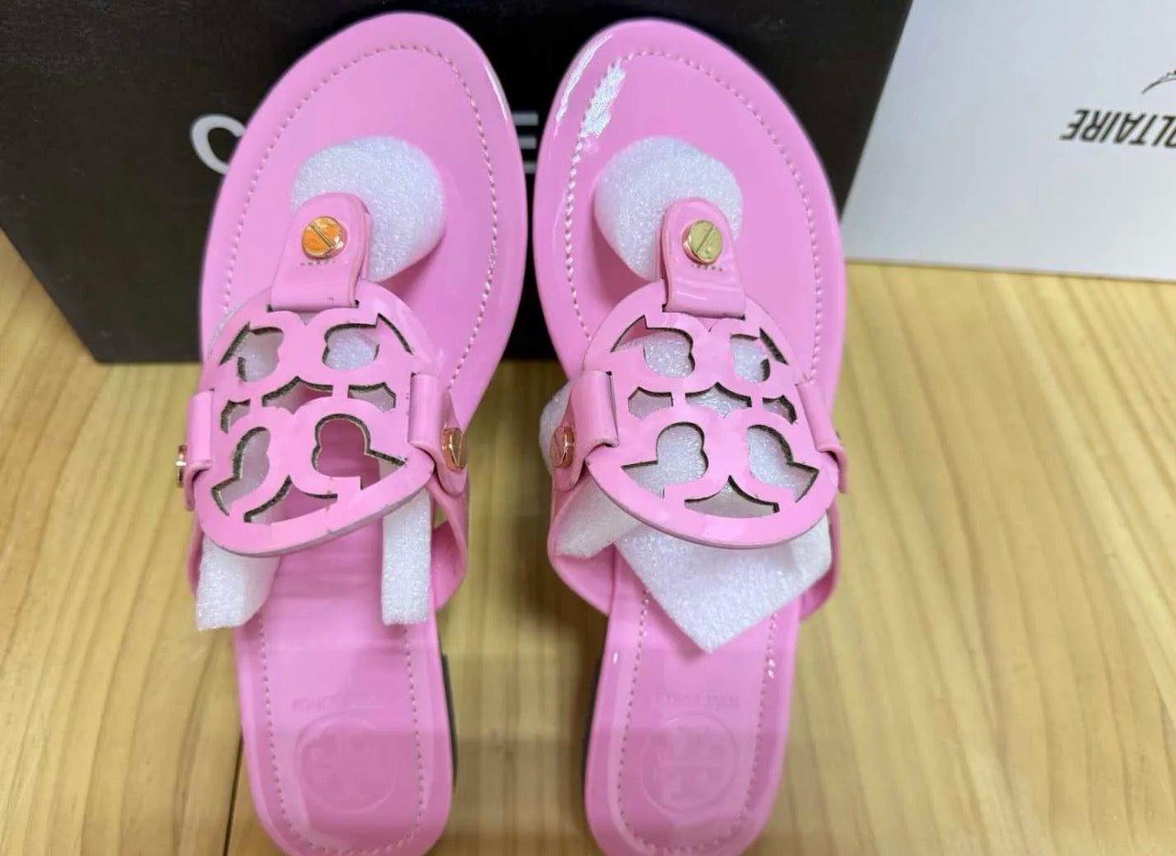 Tory Burch Sandles